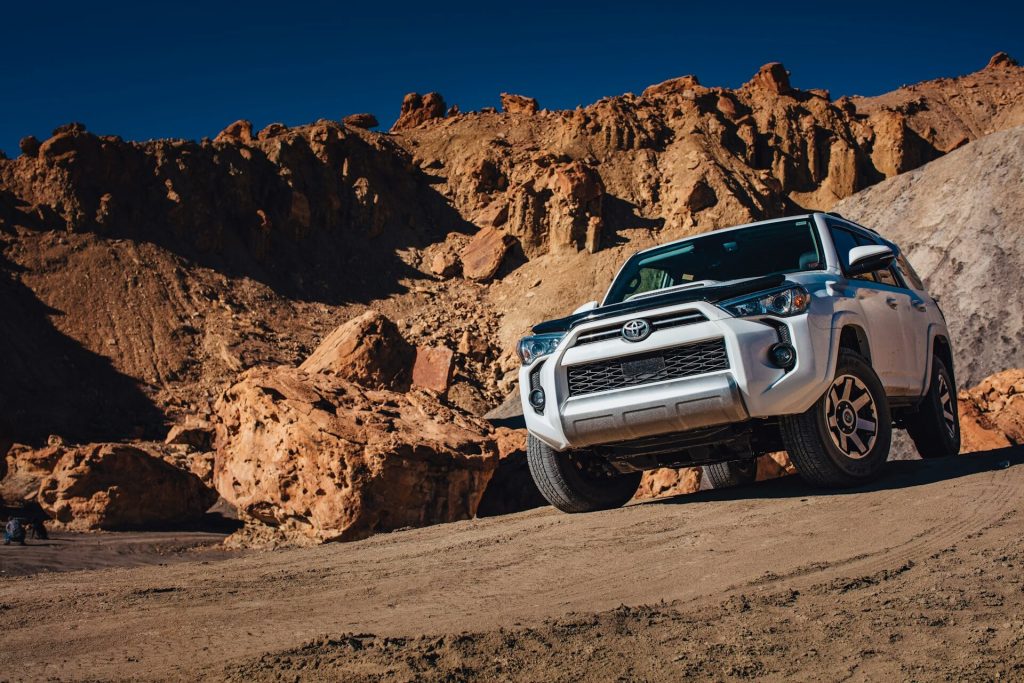 remap reading 11 white toyota 4runner in desert